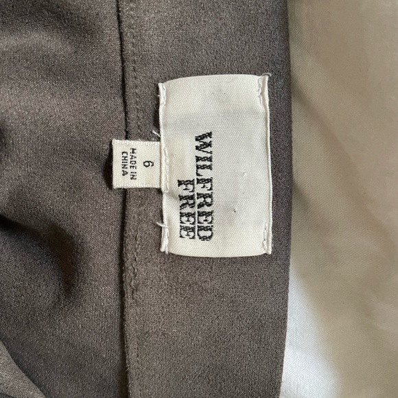 ✨SOLD✨Wilfred Free Vegan Suede Lis Skirt - Picture 5 of 5